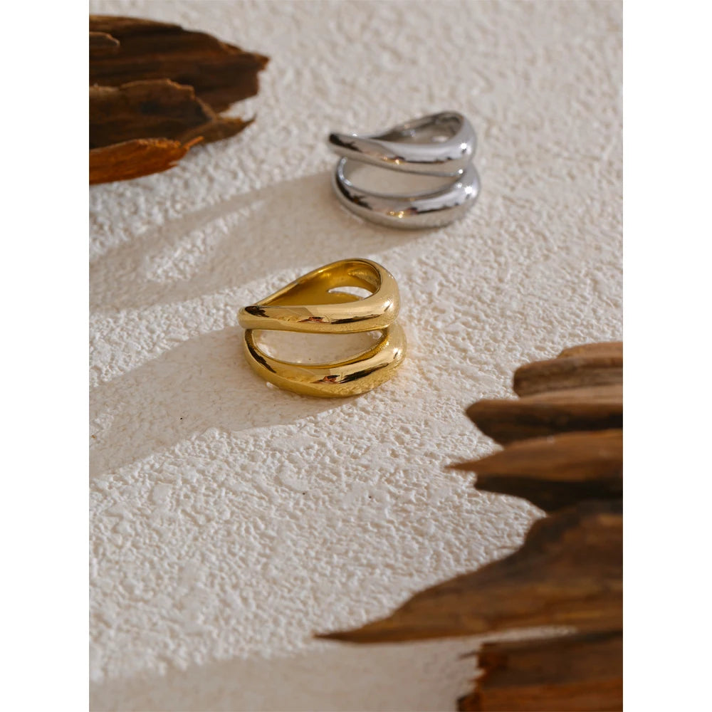 The Courbe Double Ring