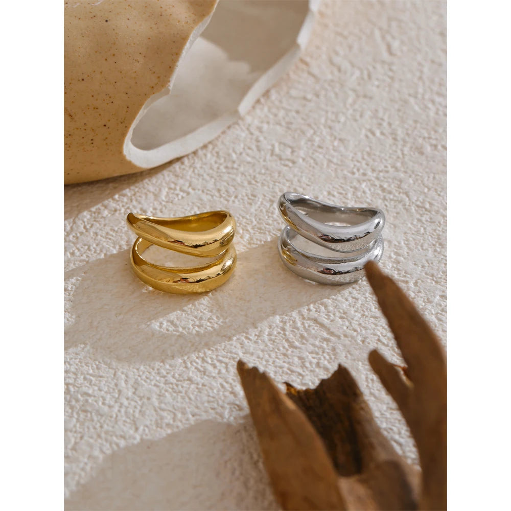 The Courbe Double Ring