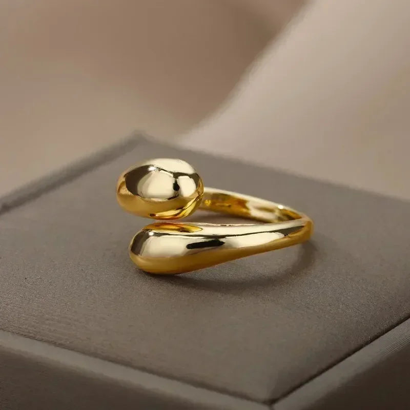 The Goutte Sculptural Ring