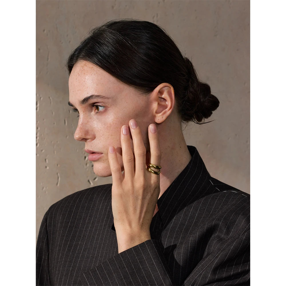 The Courbe Double Ring