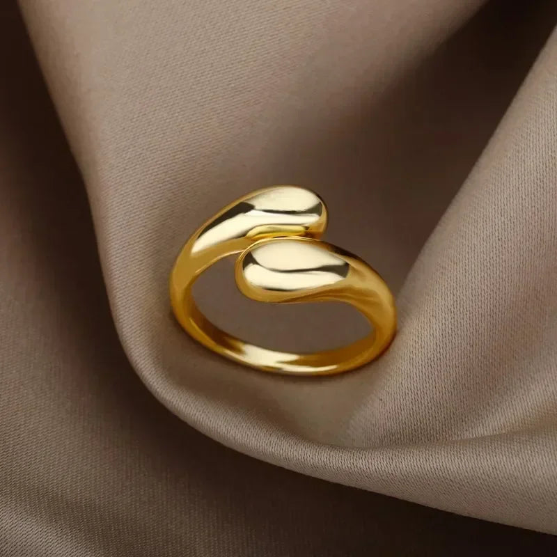 The Goutte Sculptural Ring
