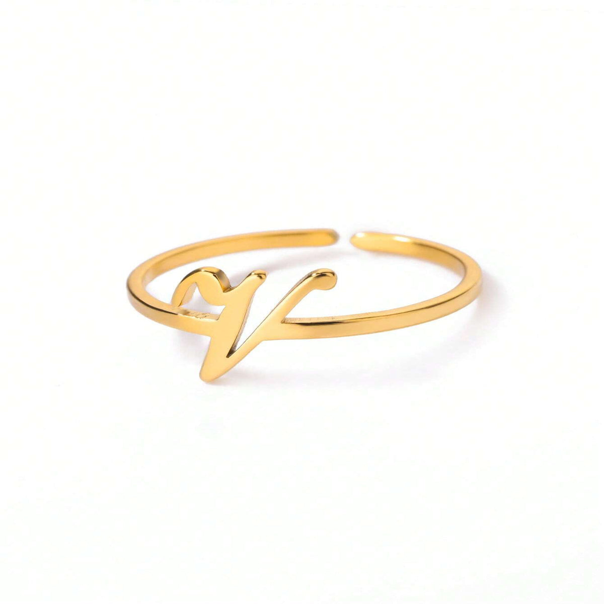The Lettre Initial Ring — V-Gold
